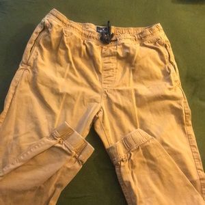 Men’s A&E tan jogger pants